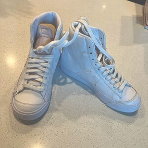 Nike Blazer Mid ‘77